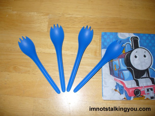 It's  a spoon?  It's a fork?  No, it is AWESOME!